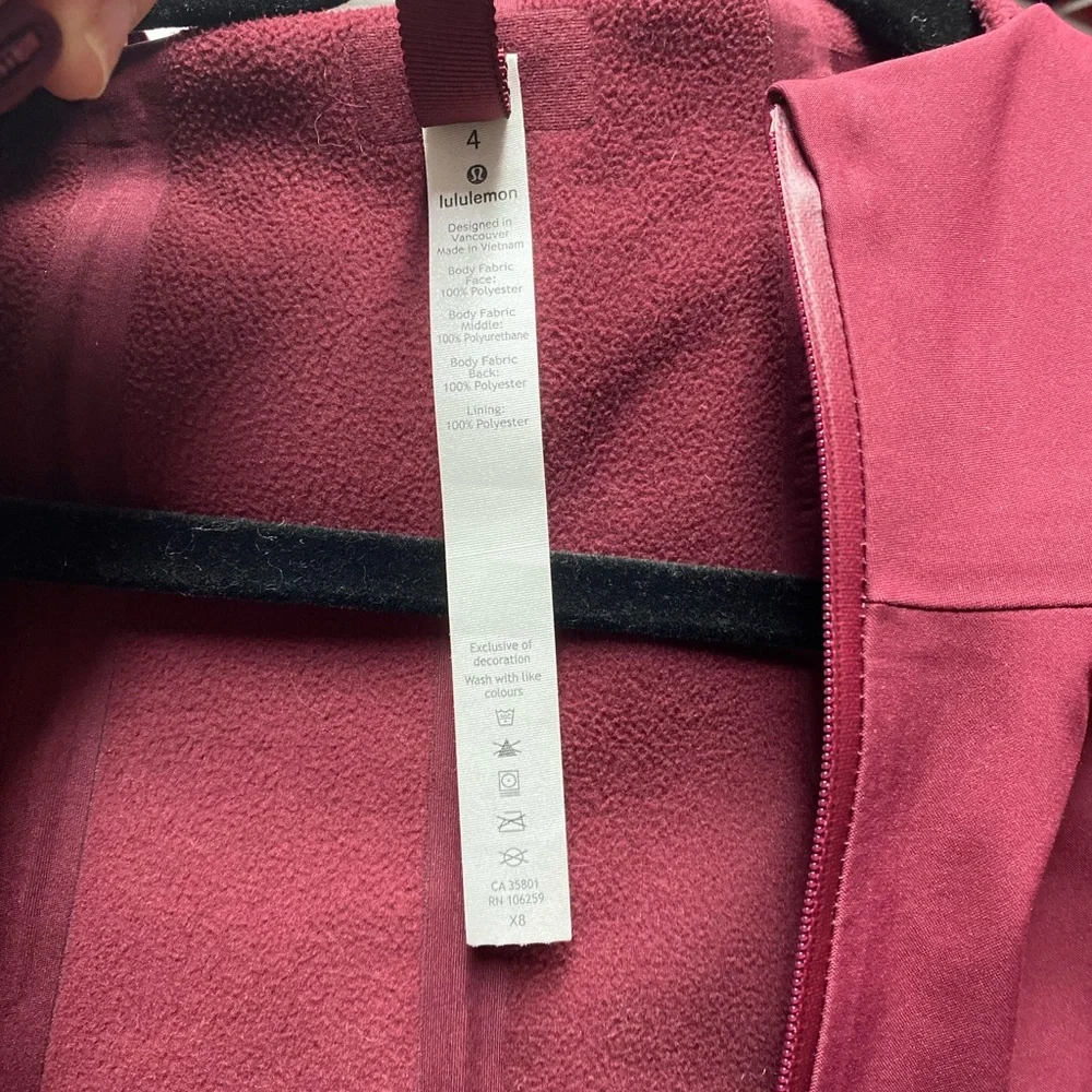 Lululemon jacket - Picture 3 of 5